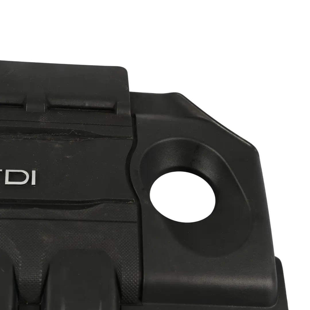 Audi A3 8V 2.0 TDI Diesel Pannello di copertura superiore - SKU 04L103925L - Numero di parte 04L103925L