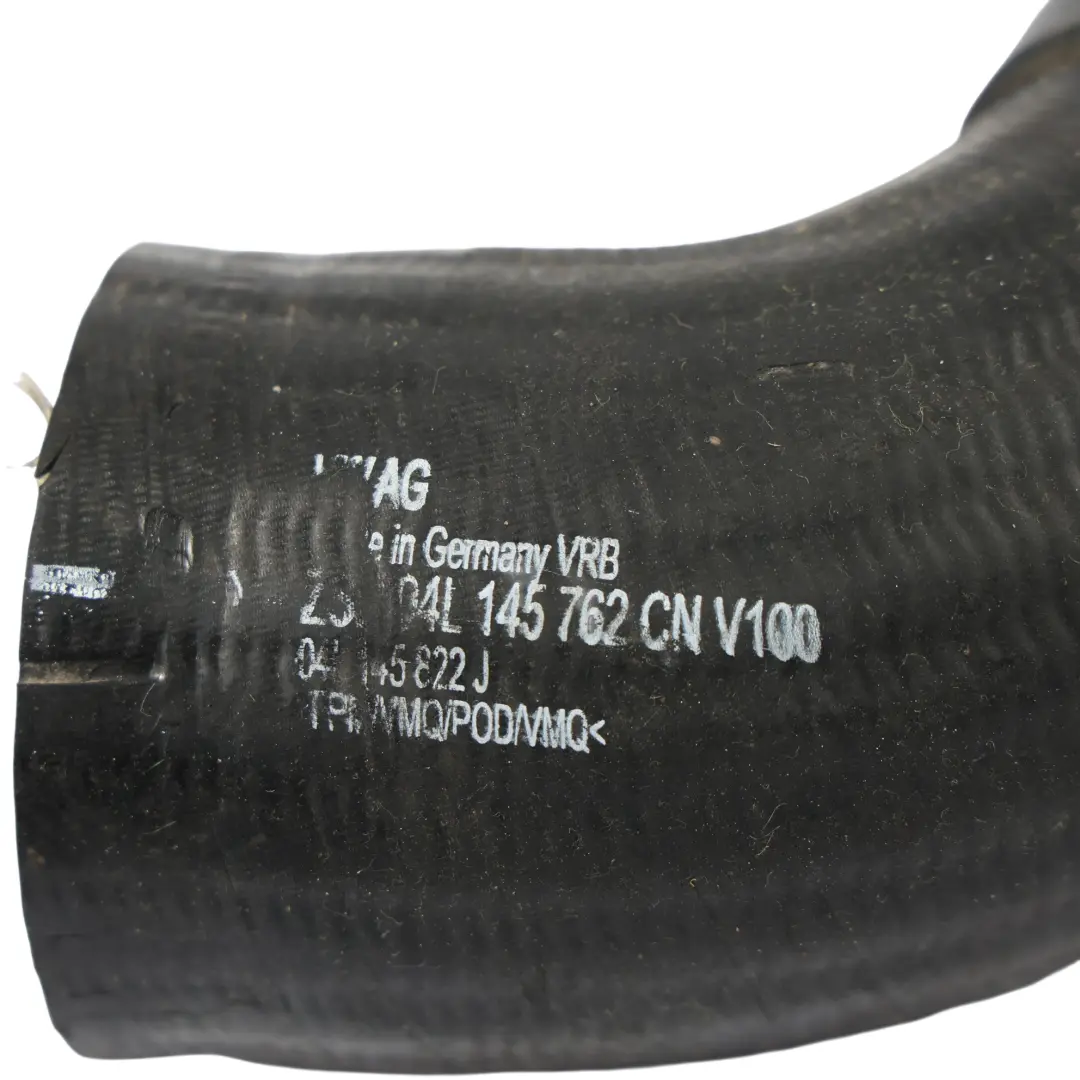 Tubo Aspirazione Aria Carica Intercooler 2.0 TDI per VW Transporter T6 con numero di parte 04L145762CN VW Transporter T6 Tubo Aspirazione Aria Carica Intercooler 2.0 TDI - SKU 04L145762CN - Numero di parte 04L145762CN