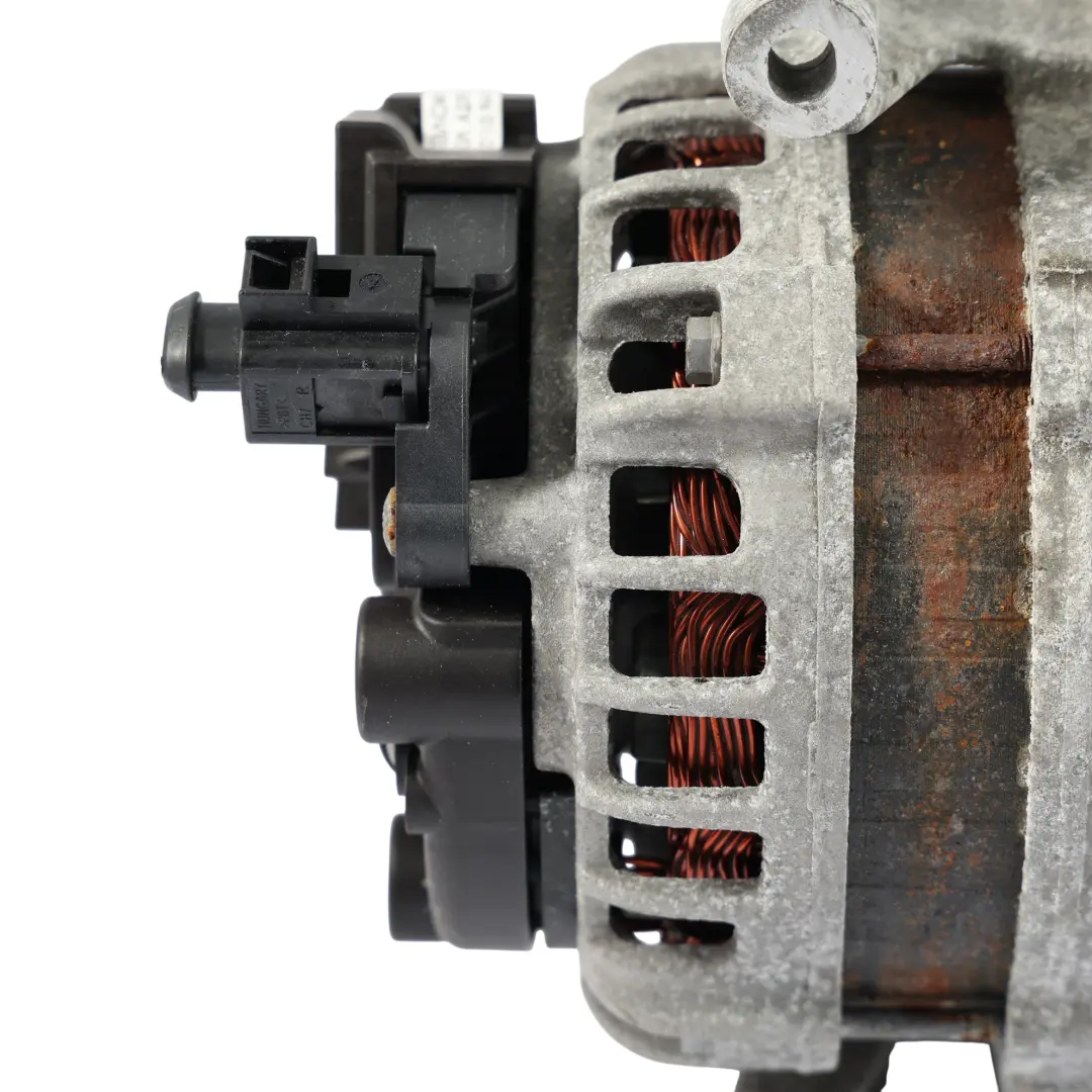 Alternatore Generatore 14V 140A 2.0 TFSI per Audi A3 8V VW Golf Mk7 con numero di parte 06J903023A Audi A3 8V VW Golf Mk7 Alternatore Generatore 14V 140A 2.0 TFSI - SKU 06J903023A - Numero di parte 06J903023A