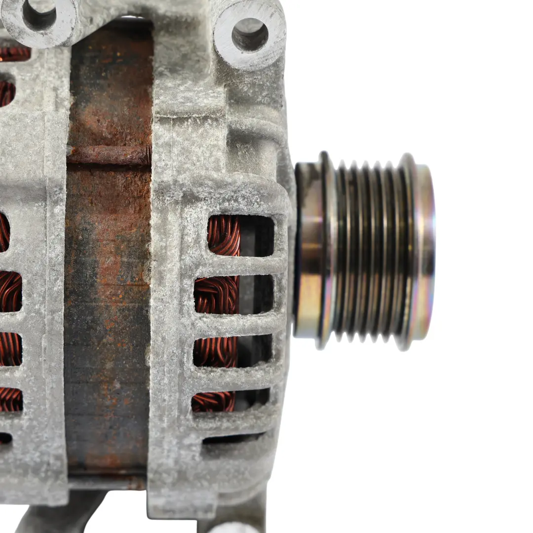 Alternatore Generatore 14V 140A 2.0 TFSI per Audi A3 8V VW Golf Mk7 con numero di parte 06J903023A Audi A3 8V VW Golf Mk7 Alternatore Generatore 14V 140A 2.0 TFSI - SKU 06J903023A - Numero di parte 06J903023A