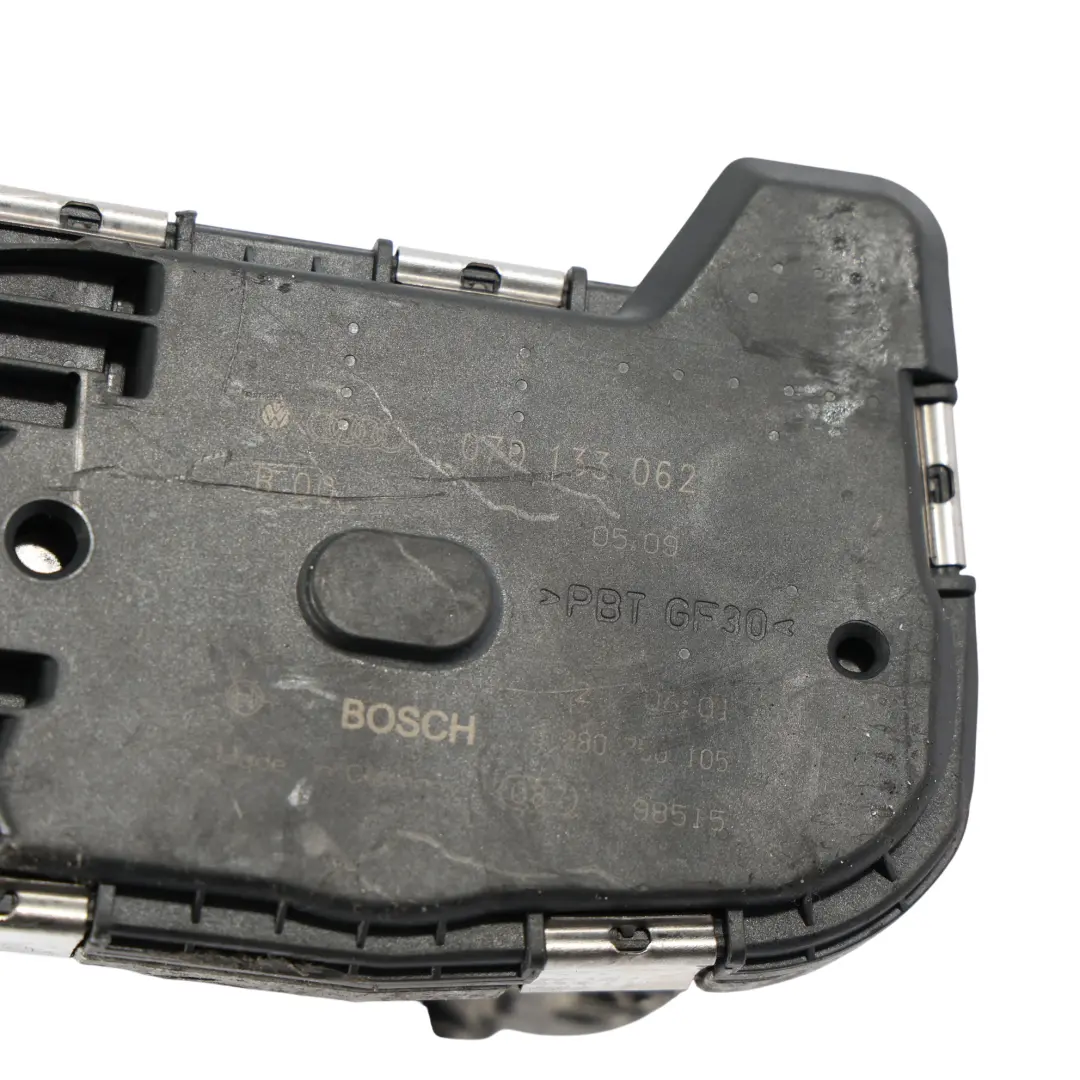 Corpo Farfallato per Audi TT RS 8J A8 D3 con numero di parte 07D133062 Audi TT RS 8J A8 D3 Corpo Farfallato - SKU 07D133062 - Numero di parte 07D133062