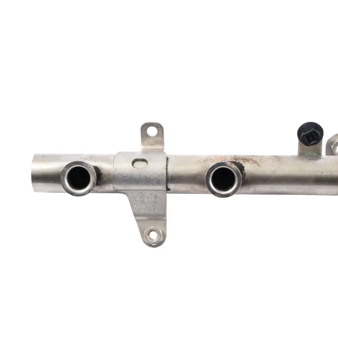 TTRS 8J Rampe D'Injection De Carburant Essence 2.5 TFSI pour Audi à propos du numéro de pièce 07K133317J Audi TTRS 8J Rampe D'Injection De Carburant Essence 2.5 TFSI - SKU 07K133317J - Numéro de pièce 07K133317J