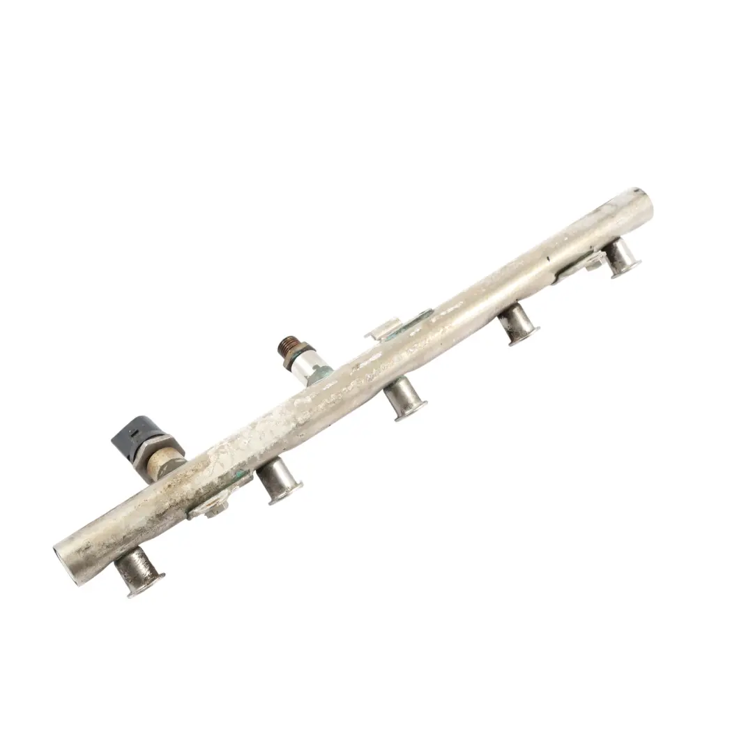 Audi TTRS 8J Kraftstoffein Spritzleitung Benzin 2.5 TFSI - SKU 07K133317J - Teilenummer 07K133317J