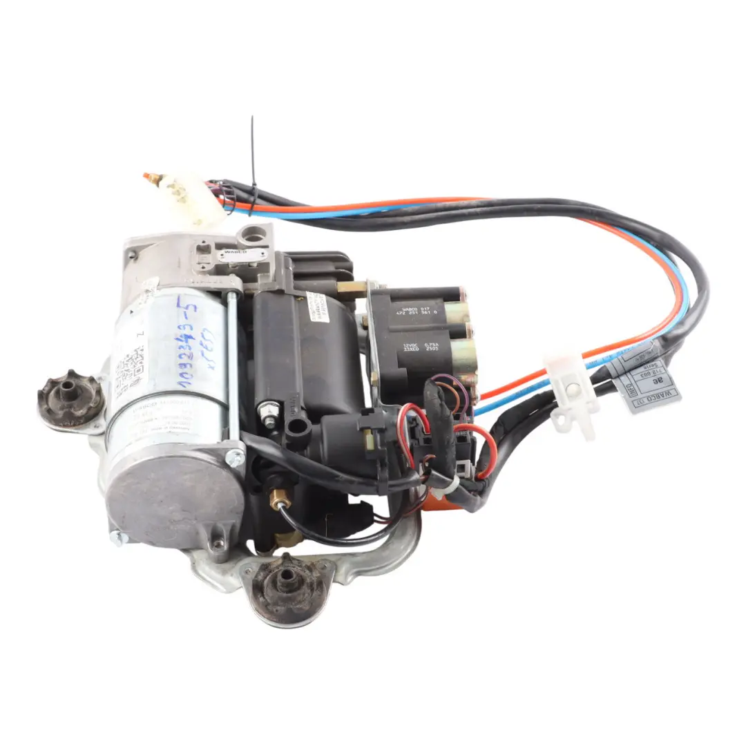 Suspension Compressor Supply Device Cover Case Storage Empty to BMW E39 E65 E53 Air with Part number 1092349 BMW E39 E65 E53 Air Suspension Compressor Supply Device Cover Case Storage Empty - SKU 1092349-5 - Part number 1092349