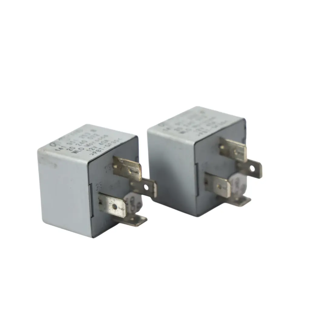 Audi VW Volkswagen Seat Relay Numero 53 Unità Modulo 4 Perni Set Di 2 141951253B - SKU 141951253B-3 - Numero di parte 141951253B-3
