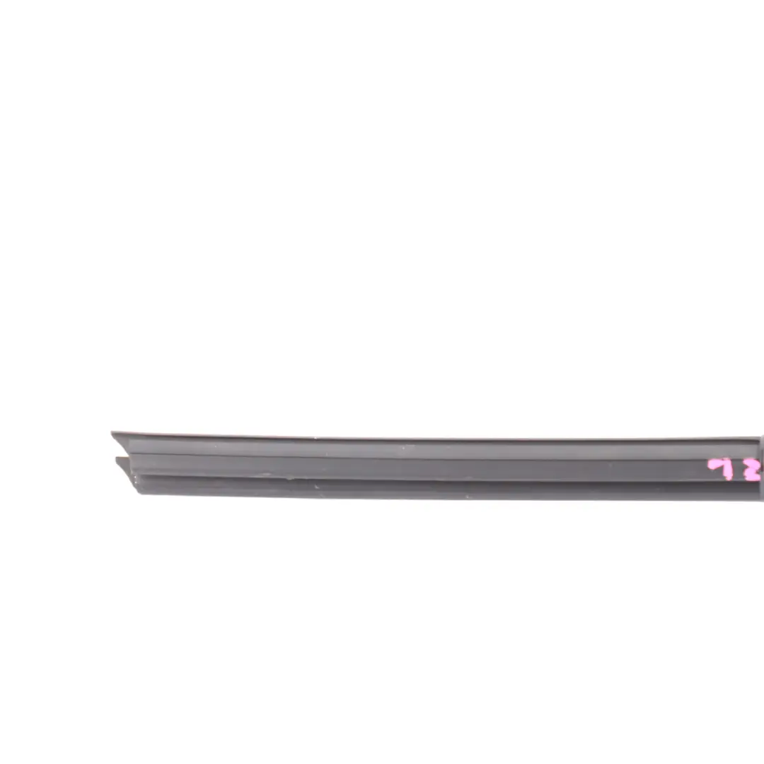 Ford Focus Mk3 Finestrino Posteriore Striscia Guarnizione Sinistra - SKU 1747505 - Numero di parte 1747505