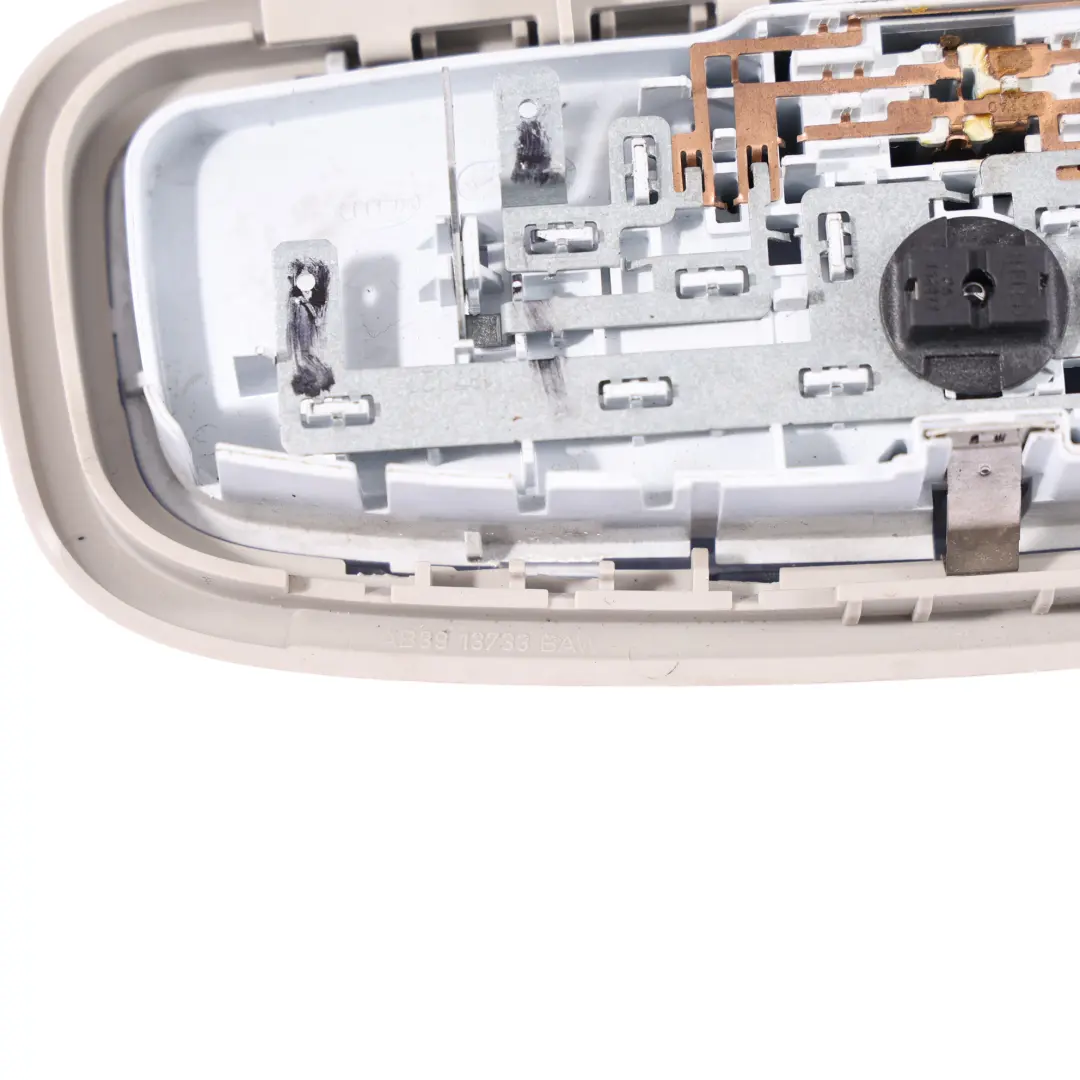 Innenraum Leselicht Dachhimmel Lampe Beige 8A6A-13776-EA für Ford Fiesta VII mit Teilenummer 1758122 Ford Fiesta VII Innenraum Leselicht Dachhimmel Lampe Beige 8A6A-13776-EA - SKU 1758122 - Teilenummer 1758122