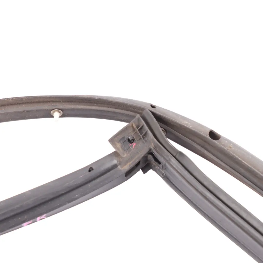 Ford Fiesta Mk7 Door Edge Sealing Gasket Weatherstrip Front Right O/S - SKU 1781748 - Part number 1781748