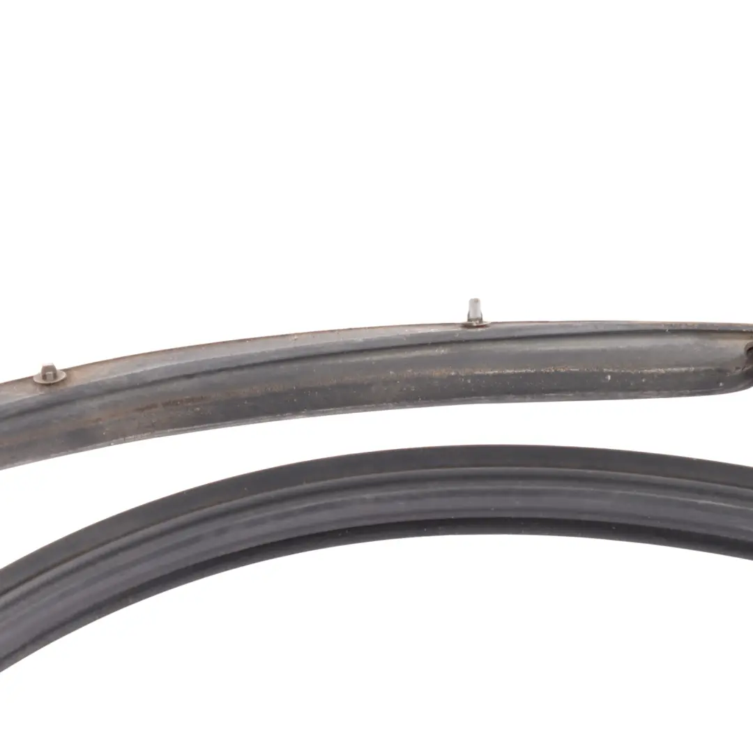 Junta Sellado Burlete Puerta Delantera Izquierda para Ford Fiesta MK7 con número de pieza 1781749 Ford Fiesta MK7 Junta Sellado Burlete Puerta Delantera Izquierda - SKU 1781749 - Número de pieza 1781749