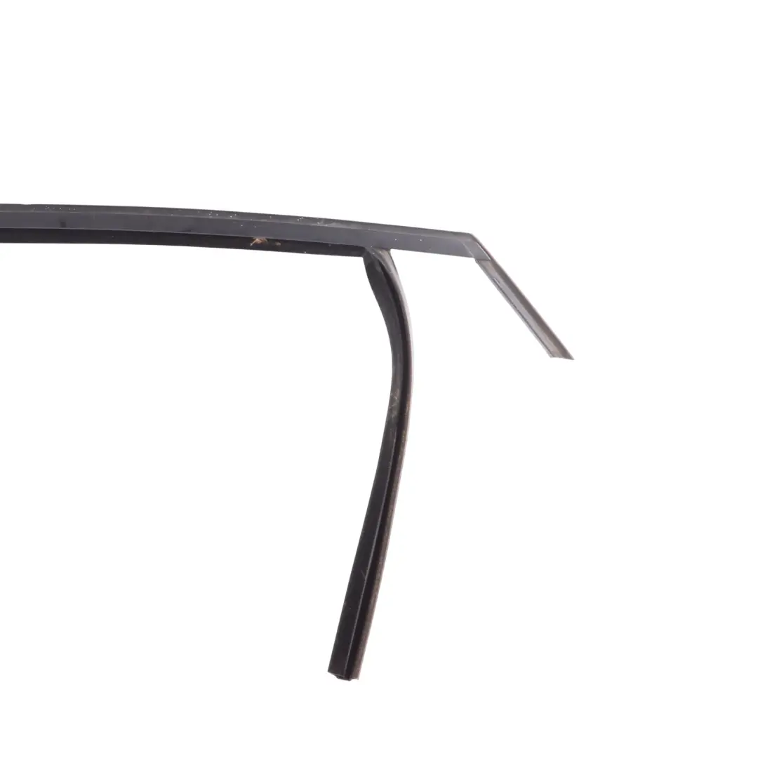 Mk3 Door Window Guide Seal Gasket Rubber Front Right O/S to Ford Focus with Part number 1785224 Ford Focus Mk3 Door Window Guide Seal Gasket Rubber Front Right O/S - SKU 1785224 - Part number 1785224