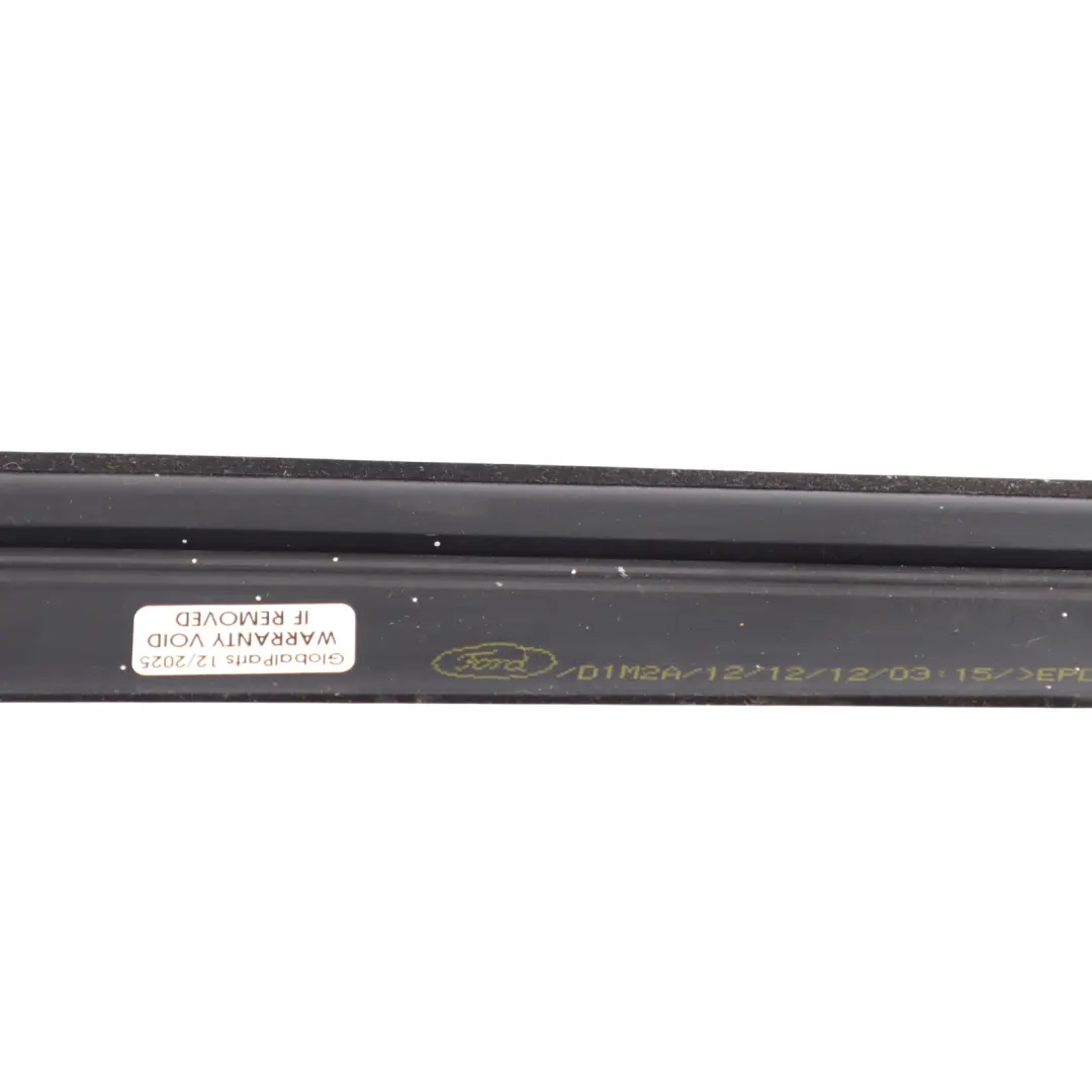 Mk3 Door Window Guide Seal Gasket Rubber Front Left N/S to Ford Focus with Part number 1785227 Ford Focus Mk3 Door Window Guide Seal Gasket Rubber Front Left N/S - SKU 1785227 - Part number 1785227