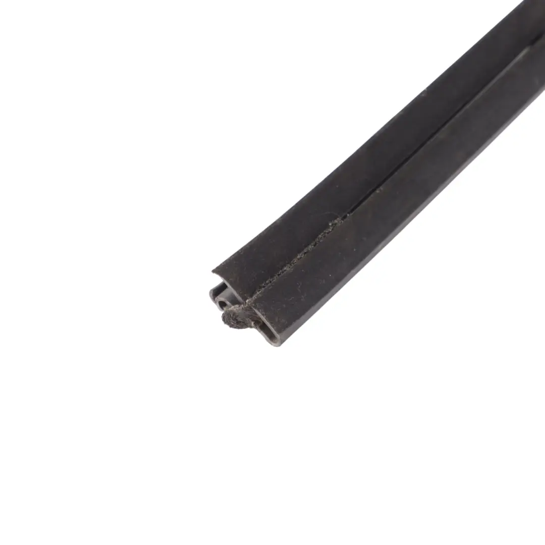 Sliding Door Seal Gasket Rubber Right O/S AV11-R25860-AC to Ford B-Max Rear with Part number 1792438 Ford B-Max Rear Sliding Door Seal Gasket Rubber Right O/S AV11-R25860-AC - SKU 1792438 - Part number 1792438