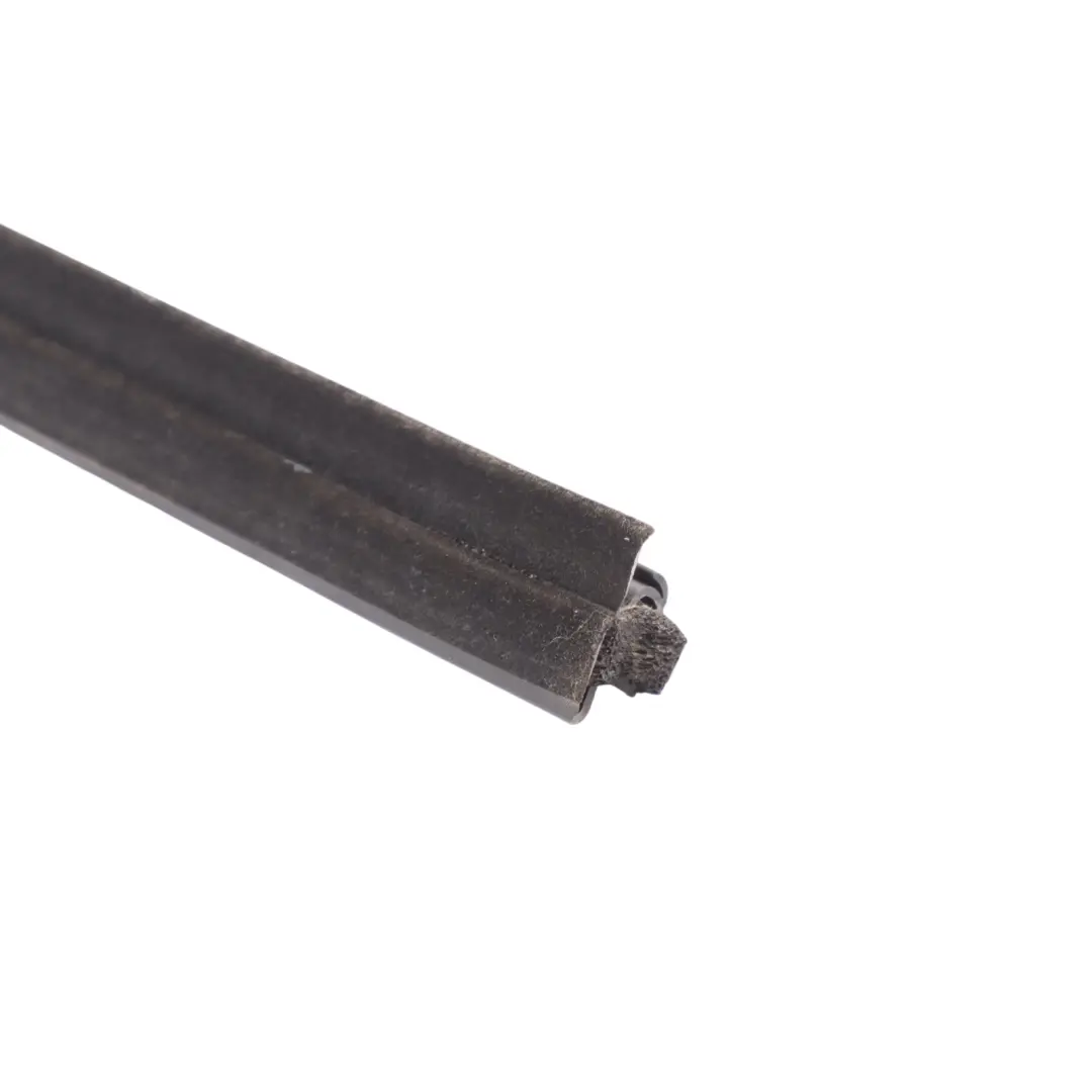 Sliding Door Seal Gasket Rubber Right O/S AV11-R25860-AC to Ford B-Max Rear with Part number 1792438 Ford B-Max Rear Sliding Door Seal Gasket Rubber Right O/S AV11-R25860-AC - SKU 1792438 - Part number 1792438