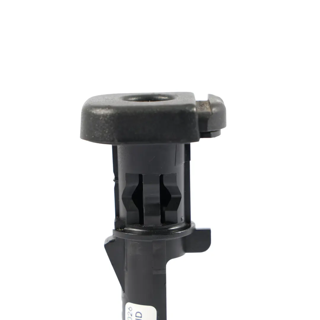 Mk3 Tuleja Prowadnica Zagłówka Fotela Przód AV11-R610A16-AB do Ford Focus o numerze 1840912 Ford Focus Mk3 Tuleja Prowadnica Zagłówka Fotela Przód AV11-R610A16-AB - SKU 1840912 - Numer Części 1840912