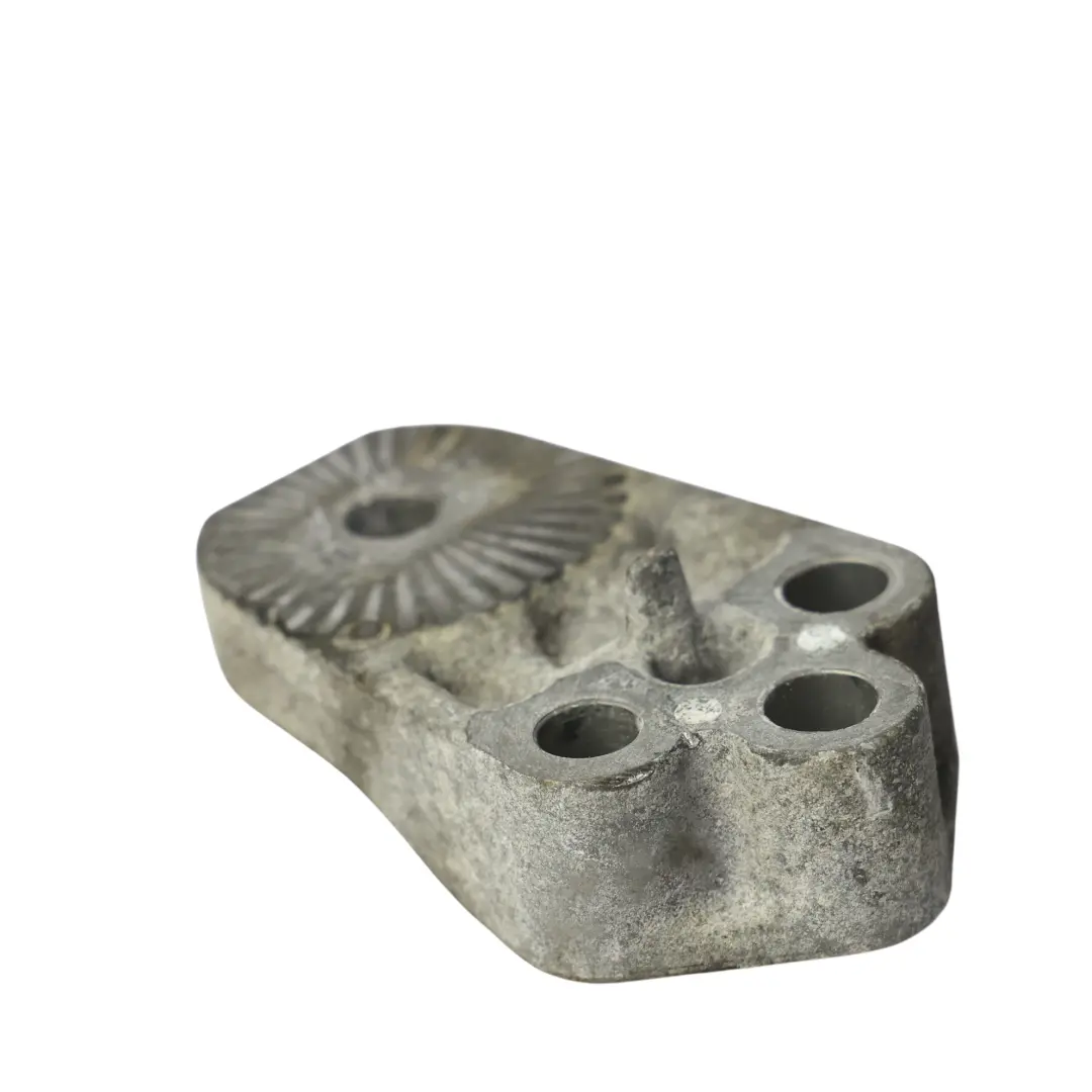 Ford Fiesta Mk7 Supporto Supporto Motore Staffa Portaoggetti Destra - SKU 1874060-1 - Numero di parte 1874060