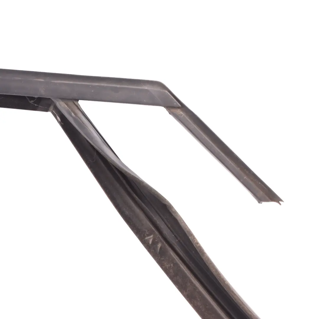 Ford Focus Mk3 Front Door Window Guide Seal Gasket Right O/S F1EB-A21510-BB - SKU 1901517 - Part number 1901517