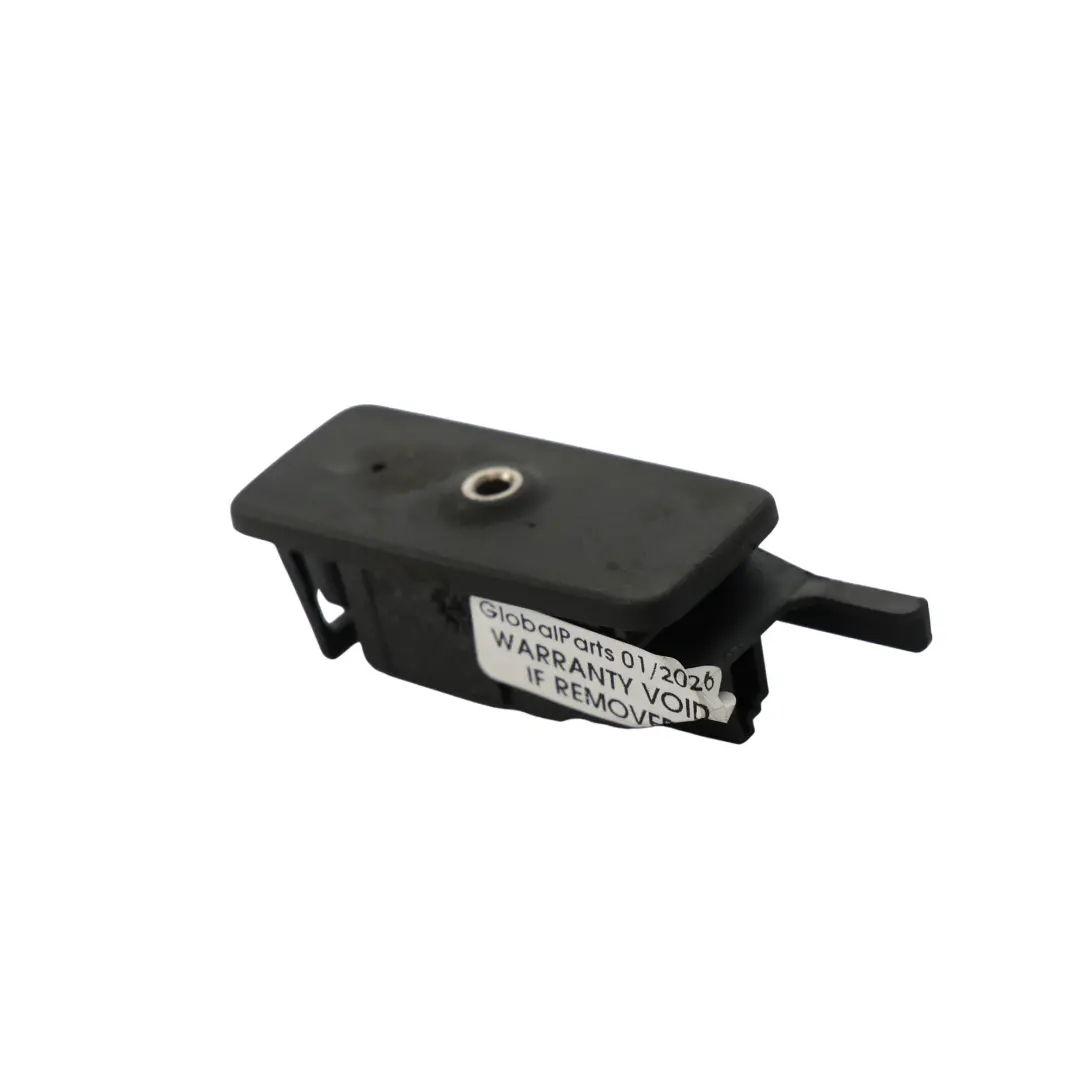 Mk5 Media In Port Buchse Anschluss Adapter für Volkswagen VW Golf mit Teilenummer 1K0035724 Volkswagen VW Golf Mk5 Media In Port Buchse Anschluss Adapter - SKU 1K0035724 - Teilenummer 1K0035724