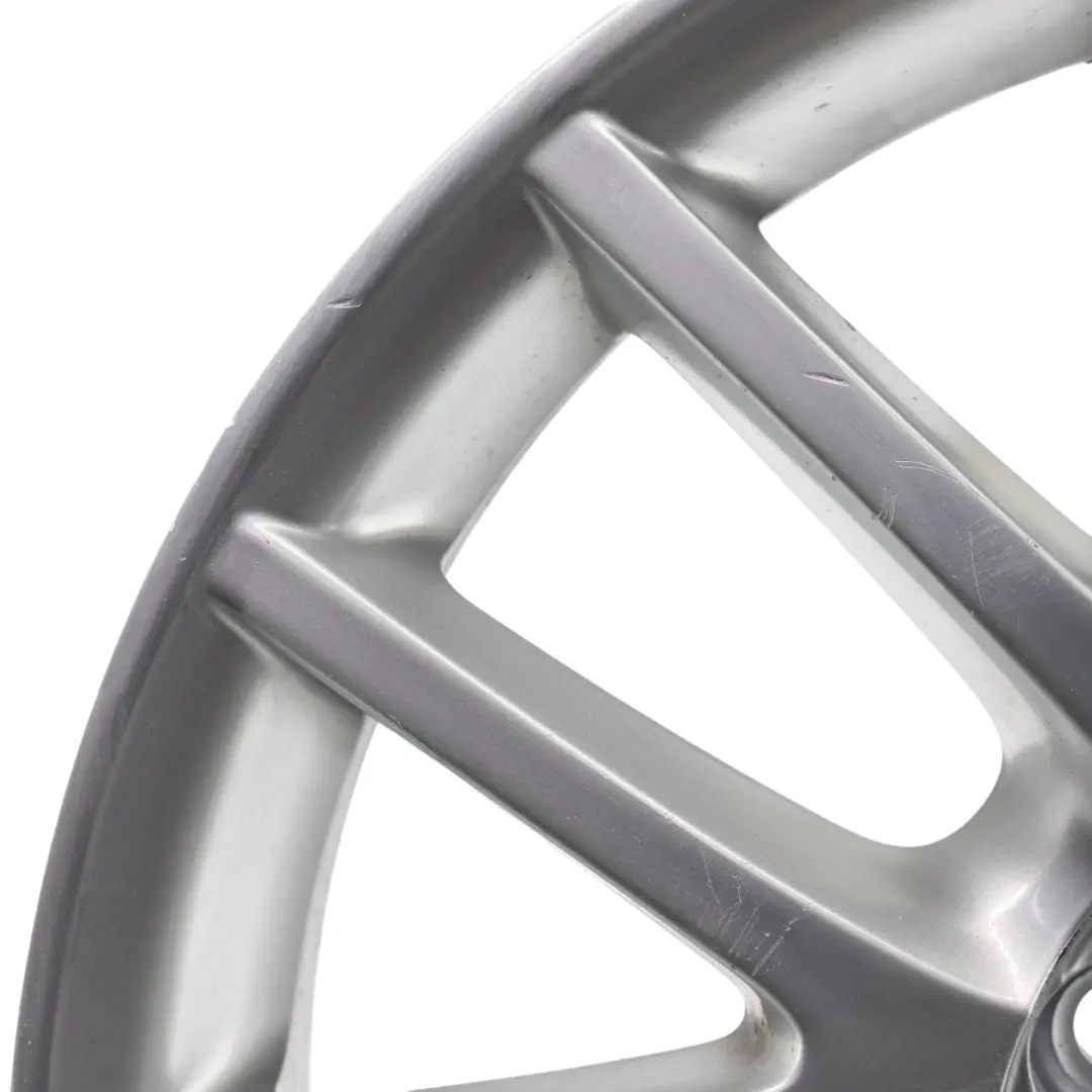 Mk5 Mk6 Silberne Leicht Metall Felge 17" ET:54 7J für VW Volkswagen Golf mit Teilenummer 1K0601025AN VW Volkswagen Golf Mk5 Mk6 Silberne Leicht Metall Felge 17" ET:54 7J - SKU 1K0601025AN-2 - Teilenummer 1K0601025AN