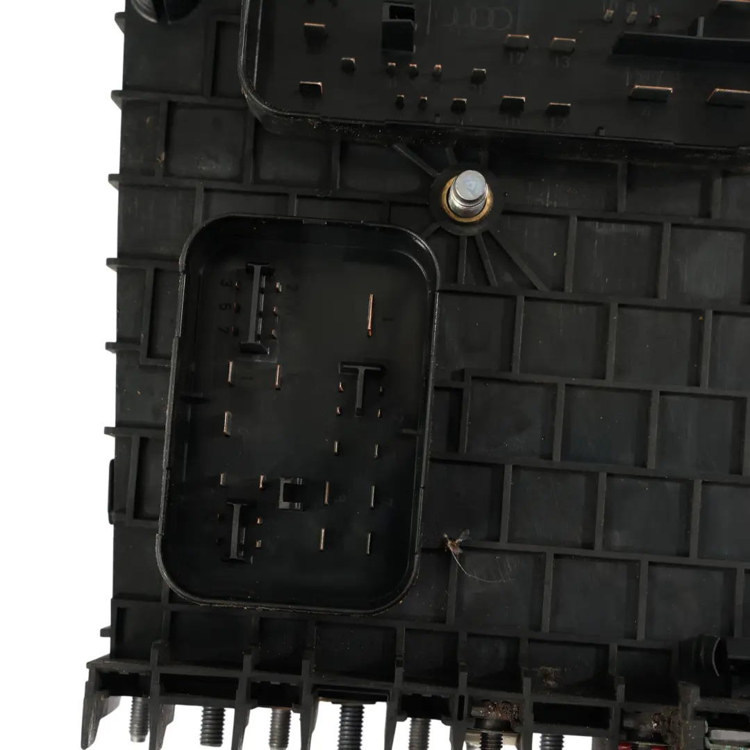 Audi RS3 8P Boîtier Relais SAM Module Commande Compartiment Moteur - SKU 1K0937124Q - Numéro de pièce 1K0937124Q