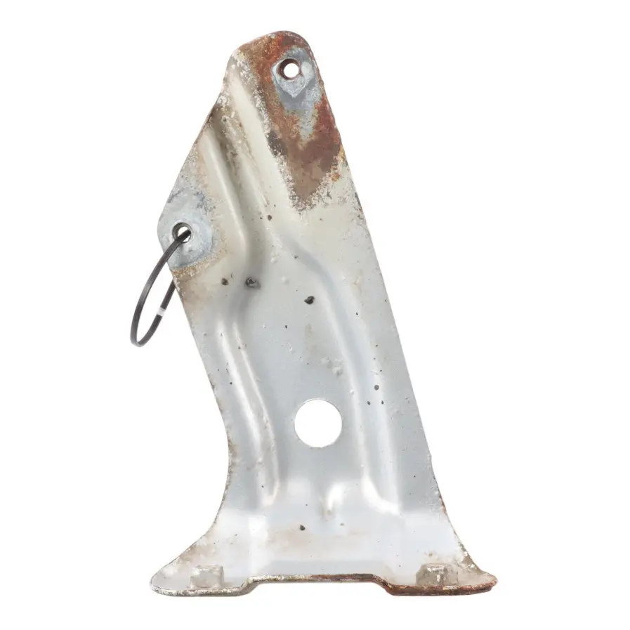 VW Golf Mk5 Support D'Aile Avant Gauche Côté Conducteur Réflecteur A7W - SKU 1K6821135-RES - Numéro de pièce 1K6821135