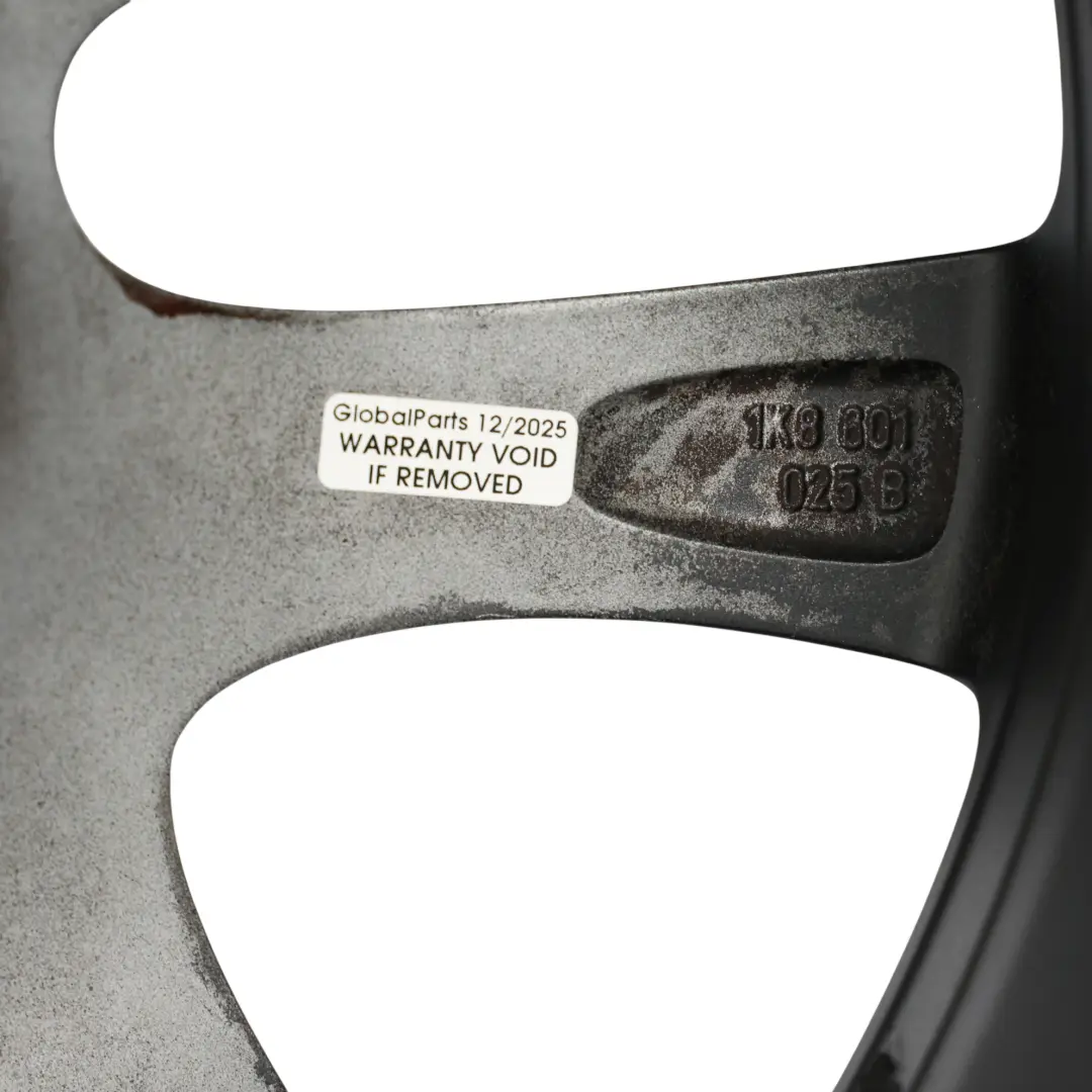 Volkswagen Scirocco Mk3 Czarna Felga Aluminiowa 17" 8J ET:41 - SKU 1K8601025B-1 - Numer Części 1K8601025B