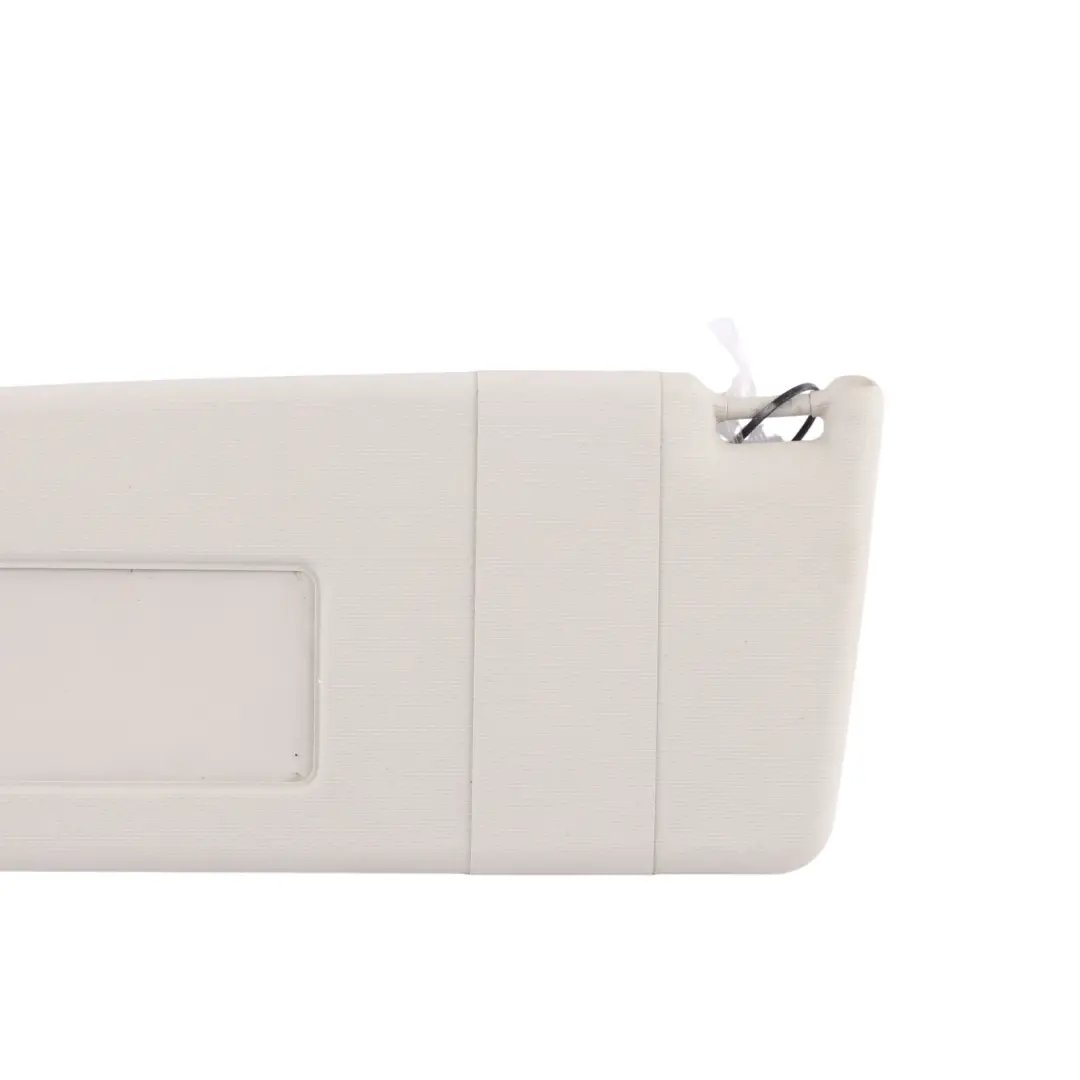 Mk3 Osłona Słoneczna Przednia Czarna Lewa do Volkswagen Scirocco o numerze 1K8857551A Volkswagen Scirocco Mk3 Osłona Słoneczna Przednia Czarna Lewa - SKU 1K8857551A - Numer Części 1K8857551A