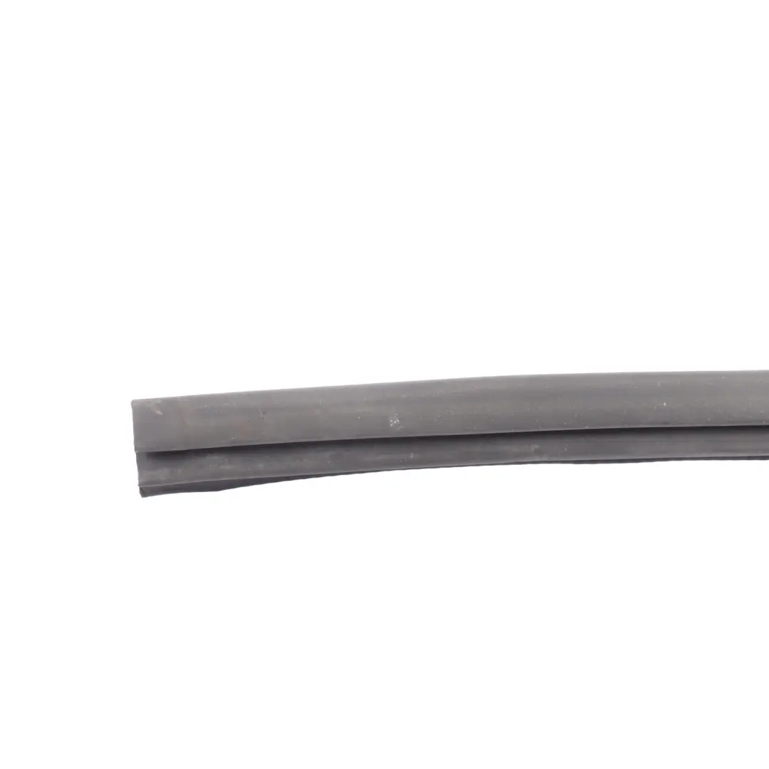 Mk3 Puerta Delantera Junta Goma Izquierda Derecha para VW Scirocco con número de pieza 1K8867911B VW Scirocco Mk3 Puerta Delantera Junta Goma Izquierda Derecha - SKU 1K8867911B - Número de pieza 1K8867911B