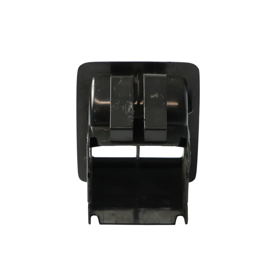 Osłona Przełączników Podnośnika Szyby do Volkswagen VW Scirocco III o numerze 1K8959527 Volkswagen VW Scirocco III Osłona Przełączników Podnośnika Szyby - SKU 1K8959527 - Numer Części 1K8959527