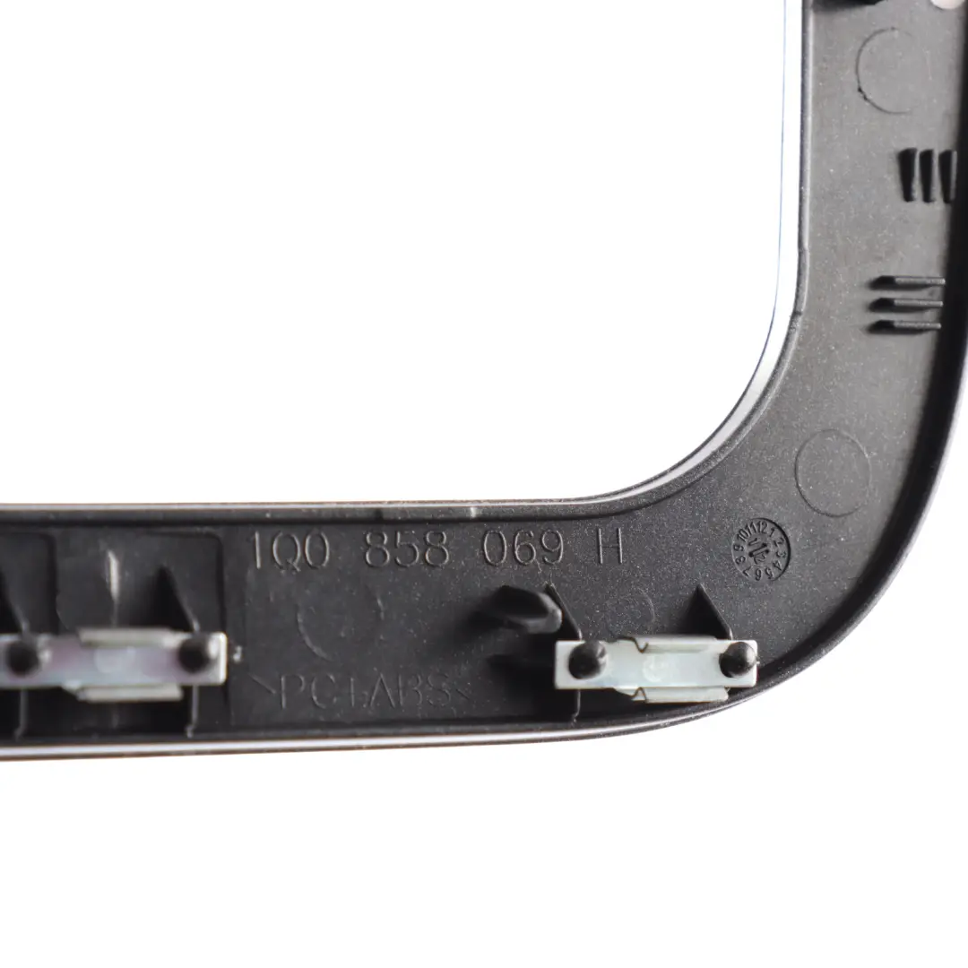 Volkswagen Scirocco MK3 Consola Central Moldura Cromado Alto - SKU 1Q0858069H - Número de pieza 1Q0858069H