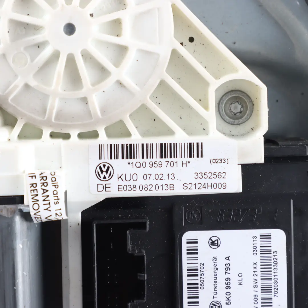MK3 Fensterheber Motor Vorne Rechts Regler für Volkswagen Scirocco mit Teilenummer 1Q0959701H Volkswagen Scirocco MK3 Fensterheber Motor Vorne Rechts Regler - SKU 1Q0959701H-1 - Teilenummer 1Q0959701H