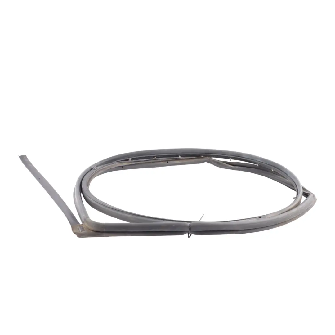 Ford Fiesta Mk7 Guarnizione Porta Anteriore In Gomma Destra 8A61-A253A11-AY - SKU 2054826 - Numero di parte 2054826