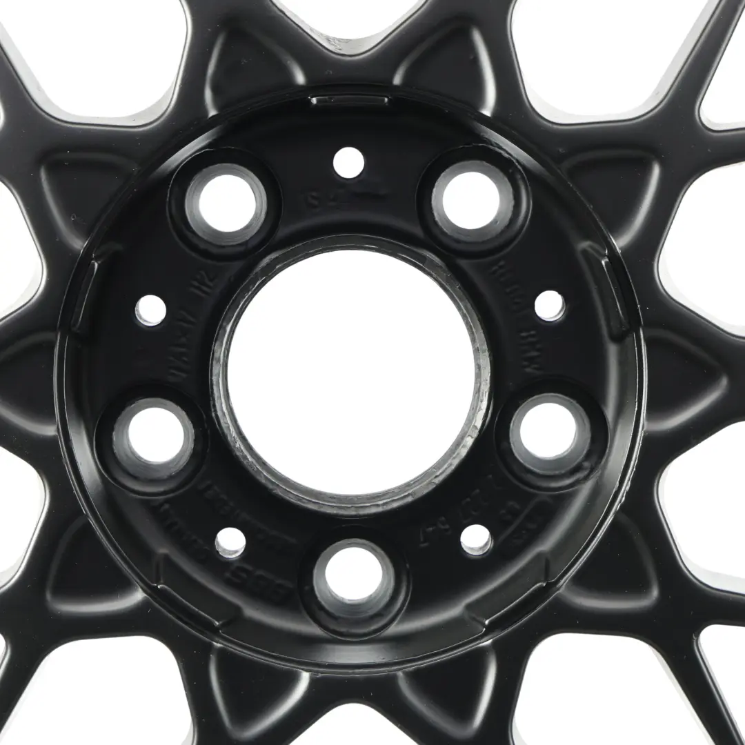 Felga Aluminiowa Czarna 7,5J 17" ET:41 Szprycha M-Cross do BMW E36 o numerze 2227647 BMW E36 Felga Aluminiowa Czarna 7,5J 17" ET:41 Szprycha M-Cross - SKU 2227647-2 - Numer Części 2227647