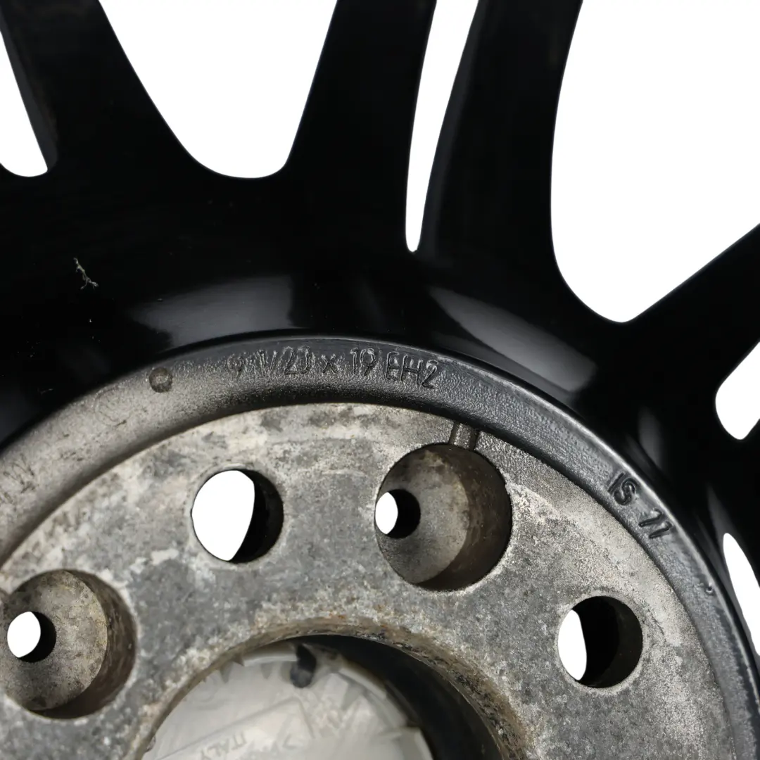 Felga Aluminiowa Tylna 19" M Double Spoke 67 9,5J ET:27 do BMW E46 M3 o numerze 2229660 BMW E46 M3 Felga Aluminiowa Tylna 19" M Double Spoke 67 9,5J ET:27 - SKU 2229660-6 - Numer Części 2229660