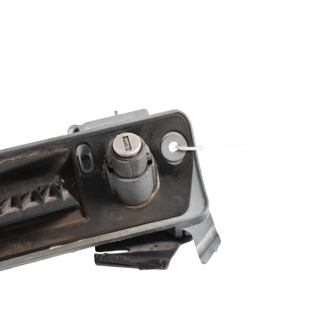 2K Tirador Cerradura Puerta Trasera Izquierda para Volkswagen Caddy con número de pieza 2K0827565H Volkswagen Caddy 2K Tirador Cerradura Puerta Trasera Izquierda - SKU 2K0827565H - Número de pieza 2K0827565H