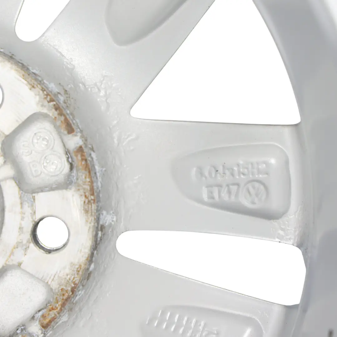 Volkswagen Caddy 2K Silberne Leichtmetallfelge Alufelge 15" 6J ET:47 - SKU 2K5601025-1 - Teilenummer 2K5601025