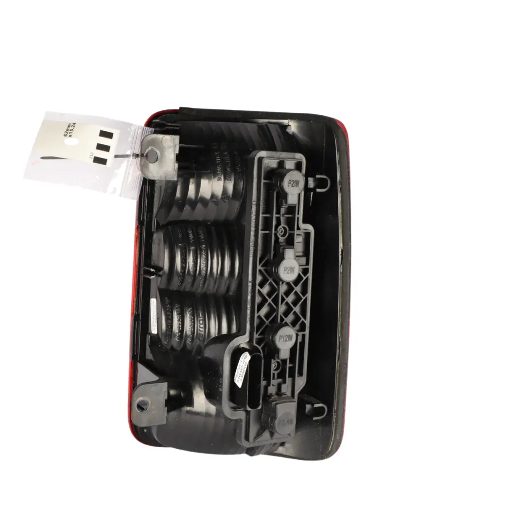 Luz Trasera Izquierda Tapa Maletero 2K5945096J para VW Volkswagen Caddy Maxi con número de pieza 2K5945095J VW Volkswagen Caddy Maxi Luz Trasera Izquierda Tapa Maletero 2K5945096J - SKU 2K5945095P - Número de pieza 2K5945095J