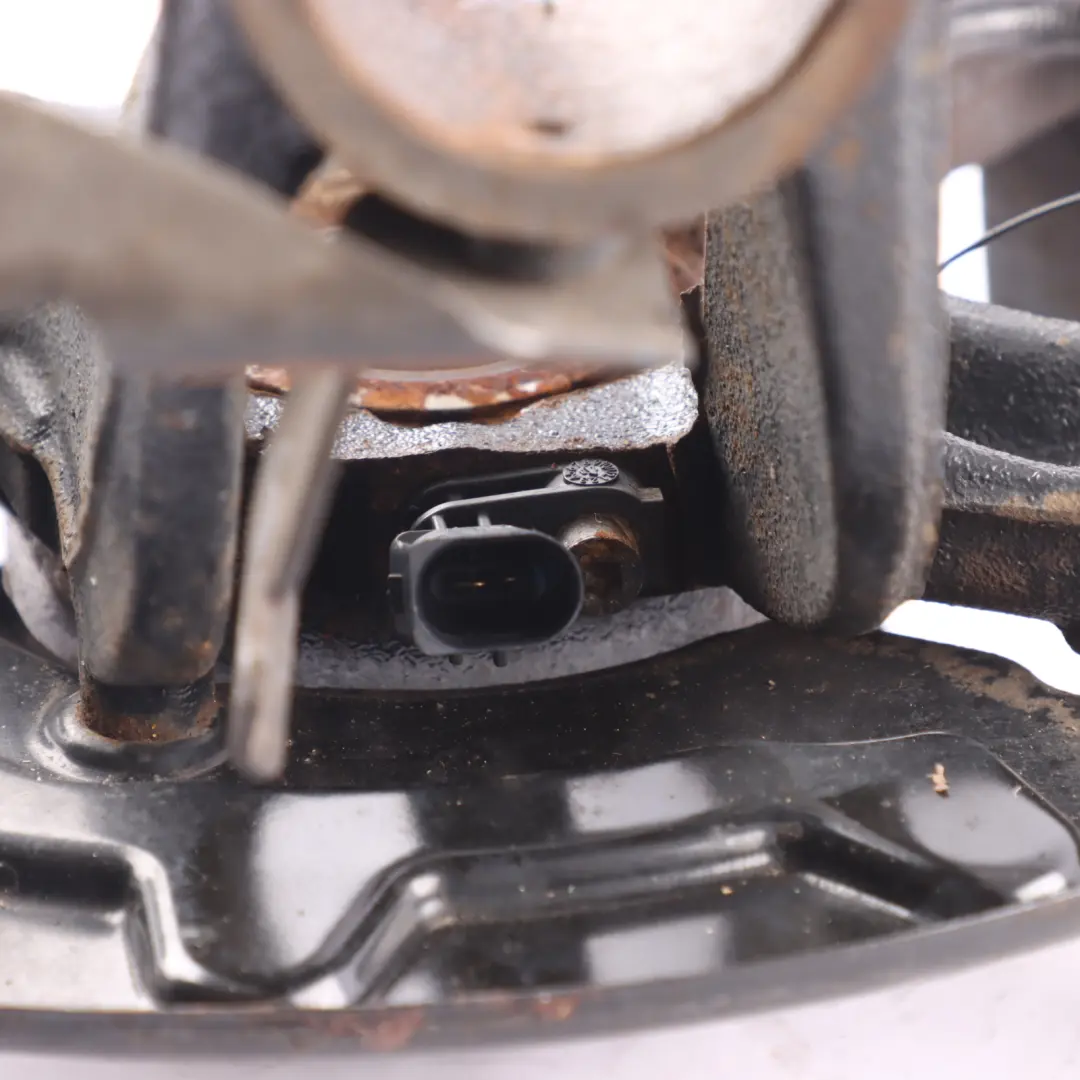 Seat Arona KJ7 Wheel Carrier Wheel Hub Front Right O/S AD - SKU 2Q0407256 - Part number 2Q0407256