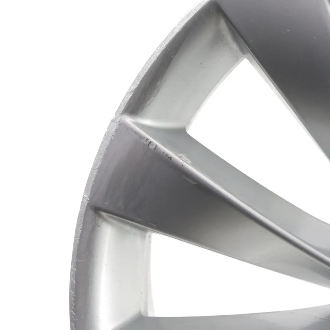 Mk3 Silver Wheel Alloy Rim 18" 8J ET:41 to Volkswagen Scirocco with Part number 3C8601025AB Volkswagen Scirocco Mk3 Silver Wheel Alloy Rim 18" 8J ET:41 - SKU 3C8601025AB-4 - Part number 3C8601025AB