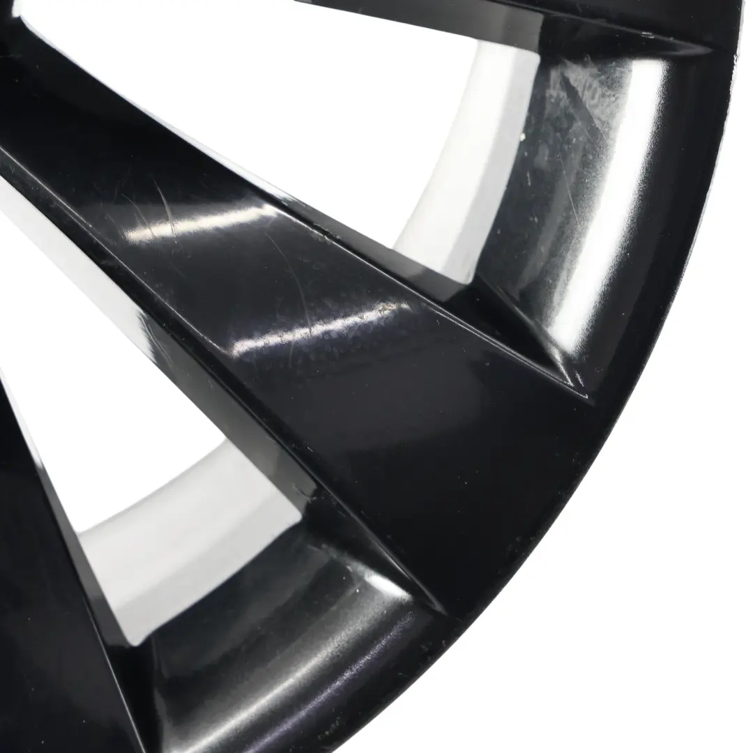 Mk3 Czarna Felga Aluminiowa 18" 8J ET:41 do Volkswagen Scirocco o numerze 3C8601025D Volkswagen Scirocco Mk3 Czarna Felga Aluminiowa 18" 8J ET:41 - SKU 3C8601025D-1 - Numer Części 3C8601025D