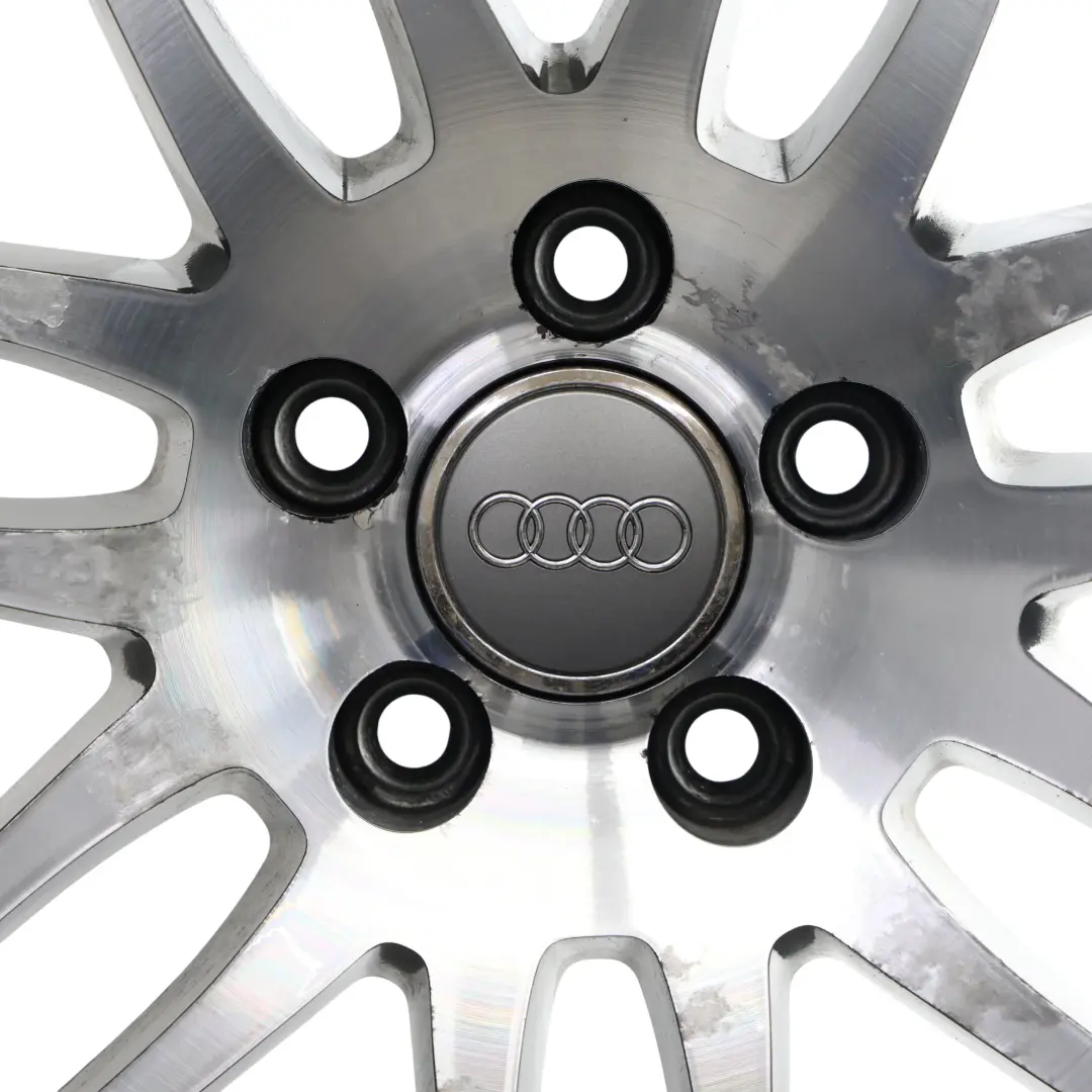 Jante En Alliage Bicolore 20" 9J ET:46 pour Audi A8 S8 D3 à propos du numéro de pièce 4E0601025BE Audi A8 S8 D3 Jante En Alliage Bicolore 20" 9J ET:46 - SKU 4E0601025BE - Numéro de pièce 4E0601025BE
