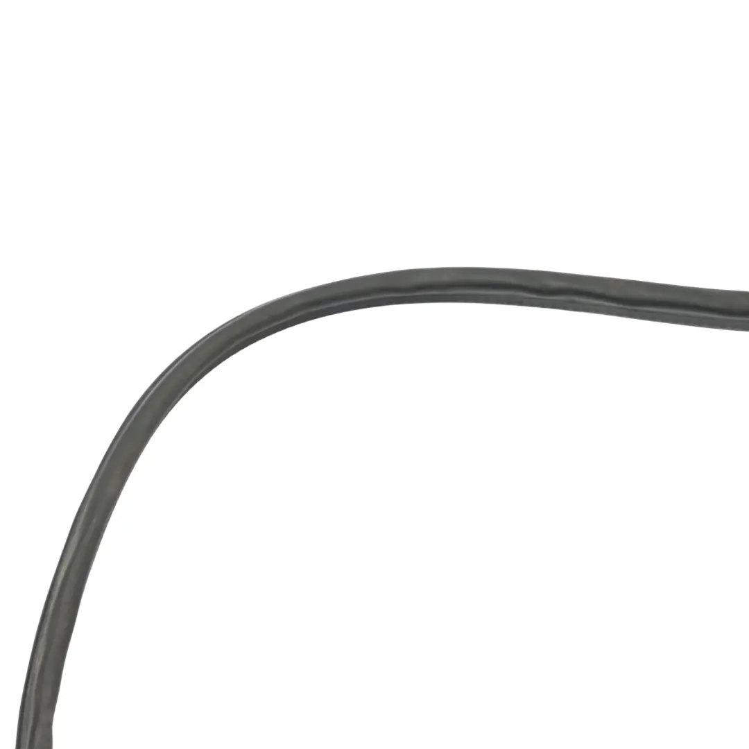 Joint D'Étanchéité Du Capot Avant pour Audi A8 S8 D3 à propos du numéro de pièce 4E0823731A Audi A8 S8 D3 Joint D'Étanchéité Du Capot Avant - SKU 4E0823731A - Numéro de pièce 4E0823731A