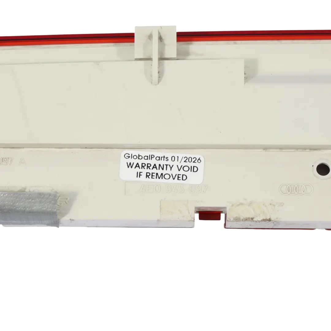 Audi A8 S8 D3 Troisième Feu Stop Supérieur Arrière - SKU 4E0945097 - Numéro de pièce 4E0945097