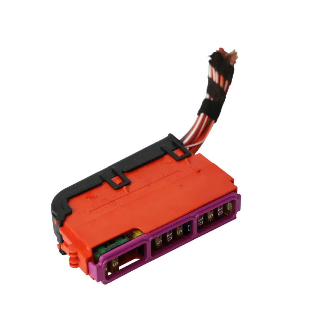 Sicherungskasten Relais Stecker Sockel Sicherung Halter für Audi A6 C8 mit Teilenummer 4H0941824B Audi A6 C8 Sicherungskasten Relais Stecker Sockel Sicherung Halter - SKU 4H0941824B - Teilenummer 4H0941824B