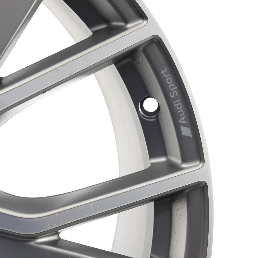 4K Sport Felga Aluminiowa 20" 8.5J ET:43 do Audi A6 S6 C8 o numerze 4K0601025AB Audi A6 S6 C8 4K Sport Felga Aluminiowa 20" 8.5J ET:43 - SKU 4K0601025AB-1 - Numer Części 4K0601025AB