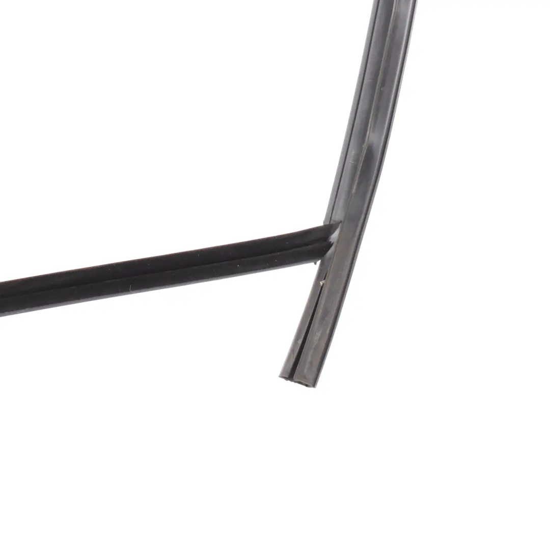 Junta Goma Marco Ventana Puerta Delantero Izquierdo para Audi A6 C8 con número de pieza 4K0837431B Audi A6 C8 Junta Goma Marco Ventana Puerta Delantero Izquierdo - SKU 4K0837431B - Número de pieza 4K0837431B