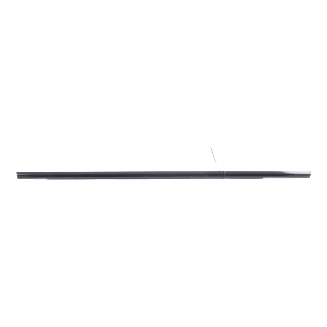 Baguette Vitre Arrière Droite Côté Conducteur Noire Réf pour Audi A6 C8 à propos du numéro de pièce 4K0839476A Audi A6 C8 Baguette Vitre Arrière Droite Côté Conducteur Noire Réf - SKU 4K0839476A - Numéro de pièce 4K0839476A