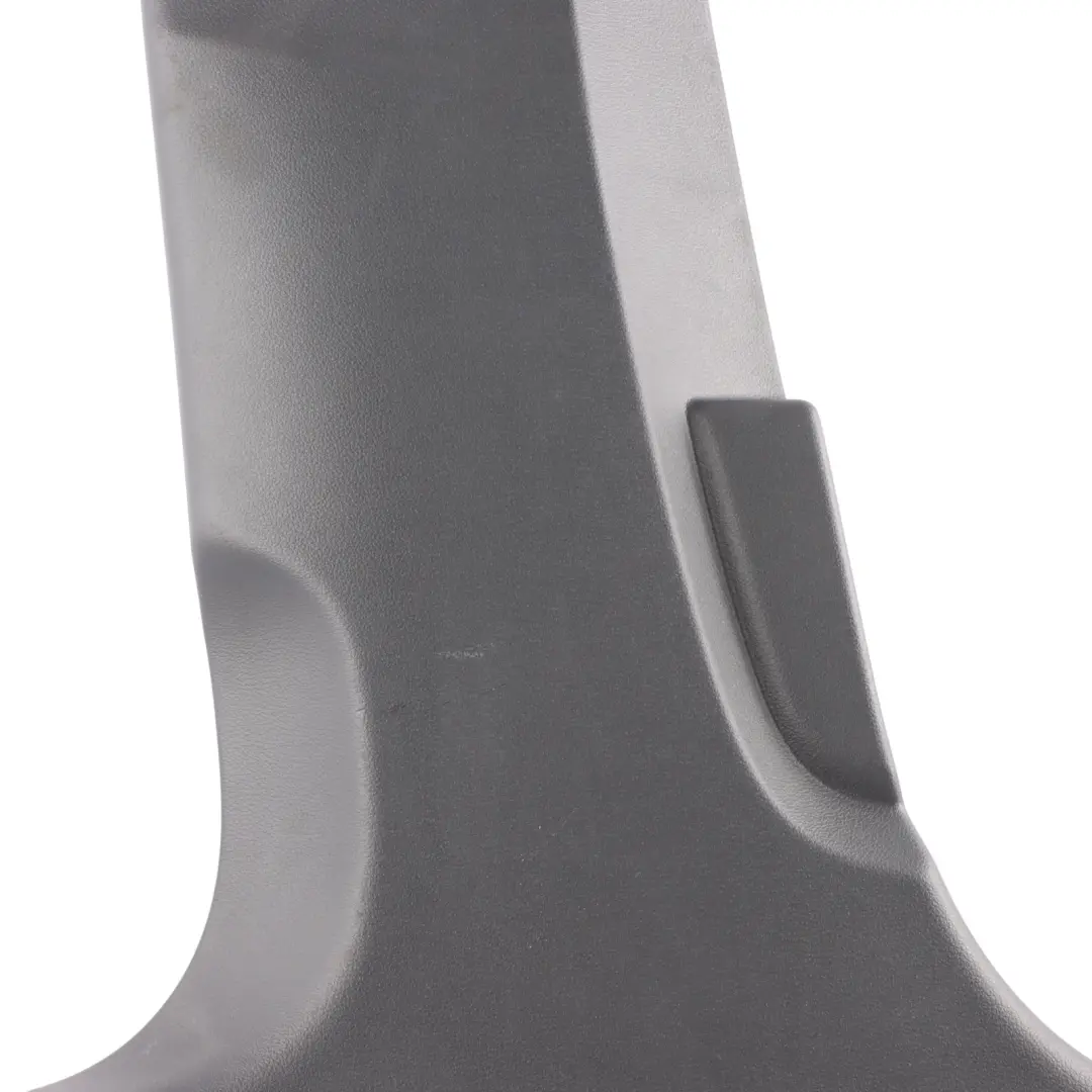 Listwa Ozdobna Słupka B Czarna Prawa do Audi A6 C8 o numerze 4K0867239 Audi A6 C8 Listwa Ozdobna Słupka B Czarna Prawa - SKU 4K0867239 - Numer Części 4K0867239