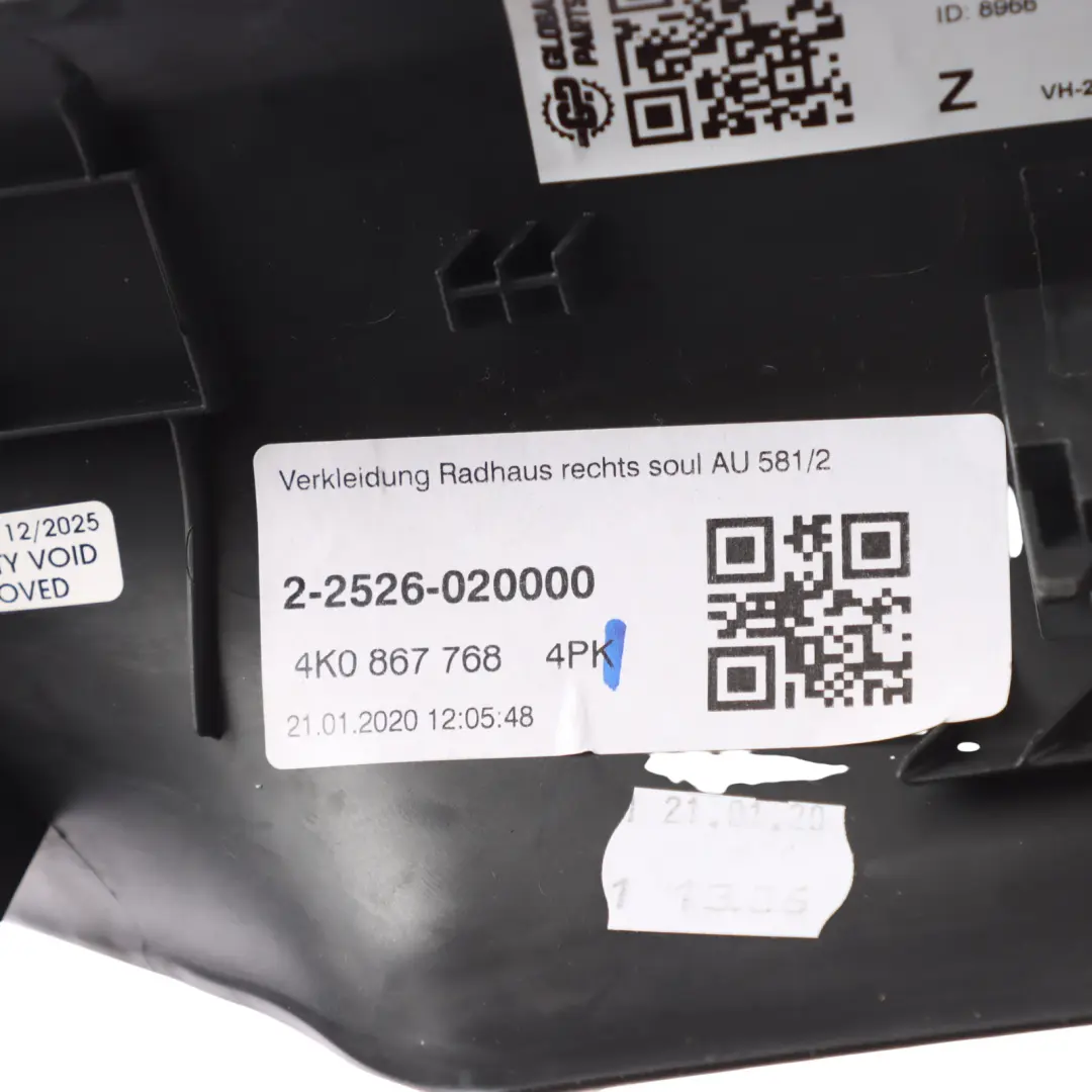 Listwa Progowa Osłona Obudowa Tylna Prawa Tył do Audi A6 C8 o numerze 4K0867768 Audi A6 C8 Listwa Progowa Osłona Obudowa Tylna Prawa Tył - SKU 4K0867768 - Numer Części 4K0867768