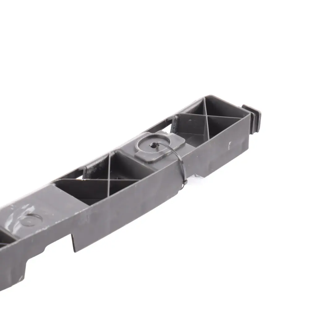 Staffa Paraurti Posteriore Supporto Supporto Centro per Audi A6 C8 con numero di parte 4K5807458 Audi A6 C8 Staffa Paraurti Posteriore Supporto Supporto Centro - SKU 4K5807458 - Numero di parte 4K5807458