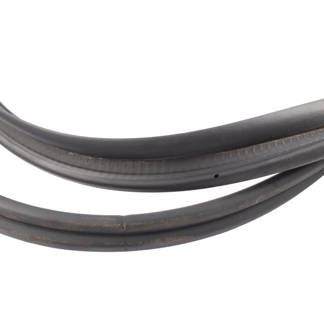 Audi A6 C8 Rear Tailgate Hatch Boot Lid Trunk Seal Gasket Rubber - SKU 4K5827705B - Part number 4K5827705B